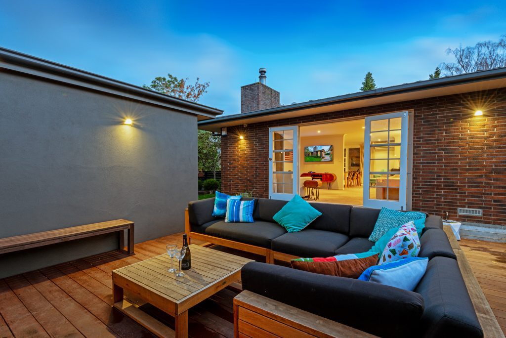 Dusk exterior architectural photography image2art